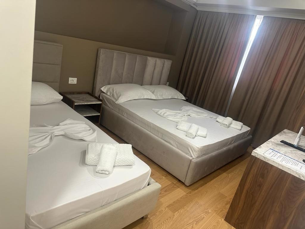Hotel Her Wlora Zewnętrze zdjęcie