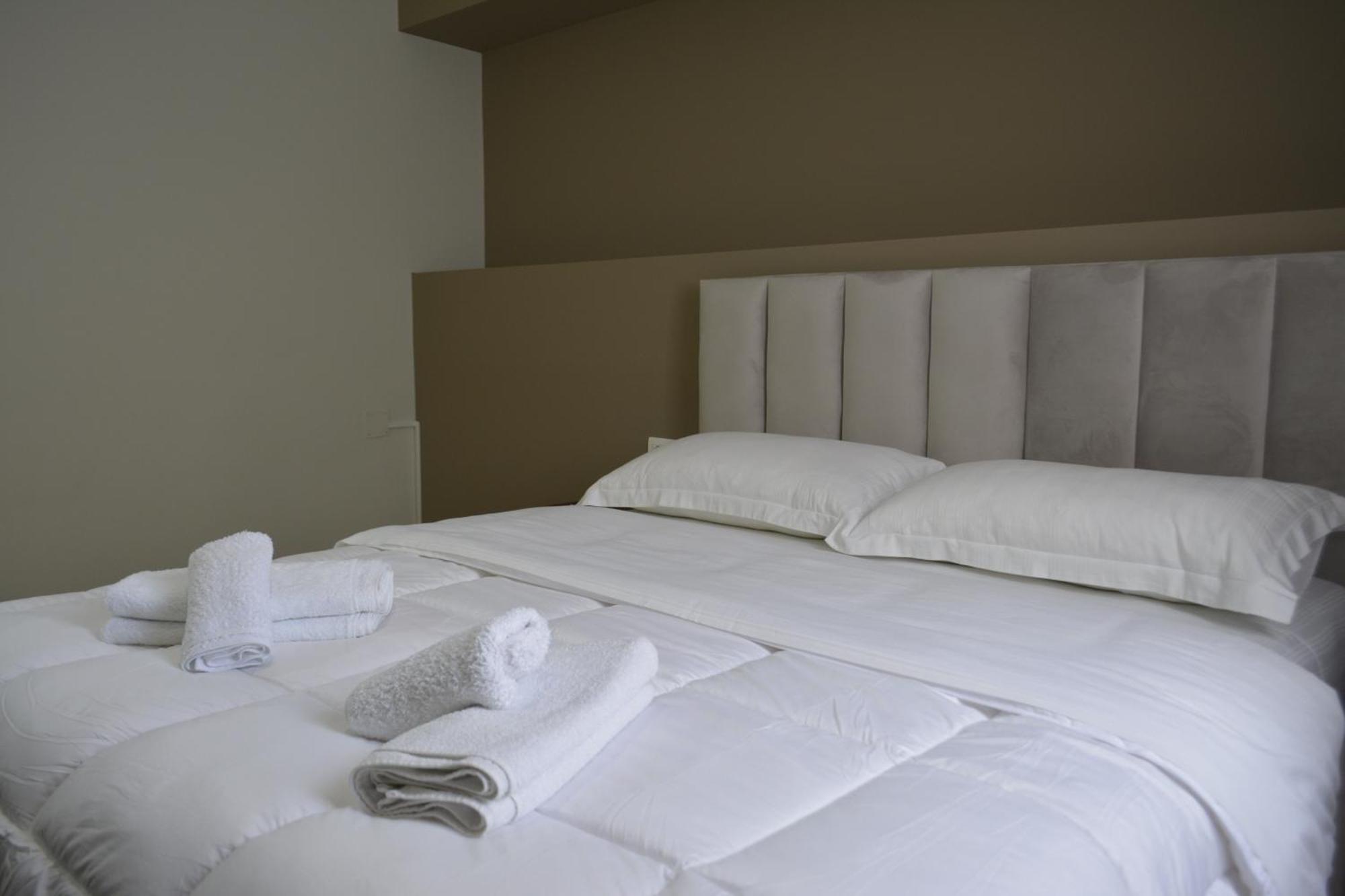 Hotel Her Wlora Zewnętrze zdjęcie