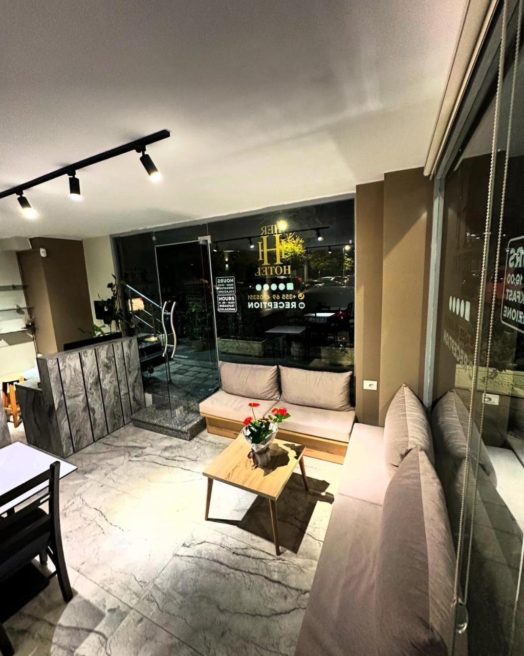 Hotel Her Wlora Zewnętrze zdjęcie