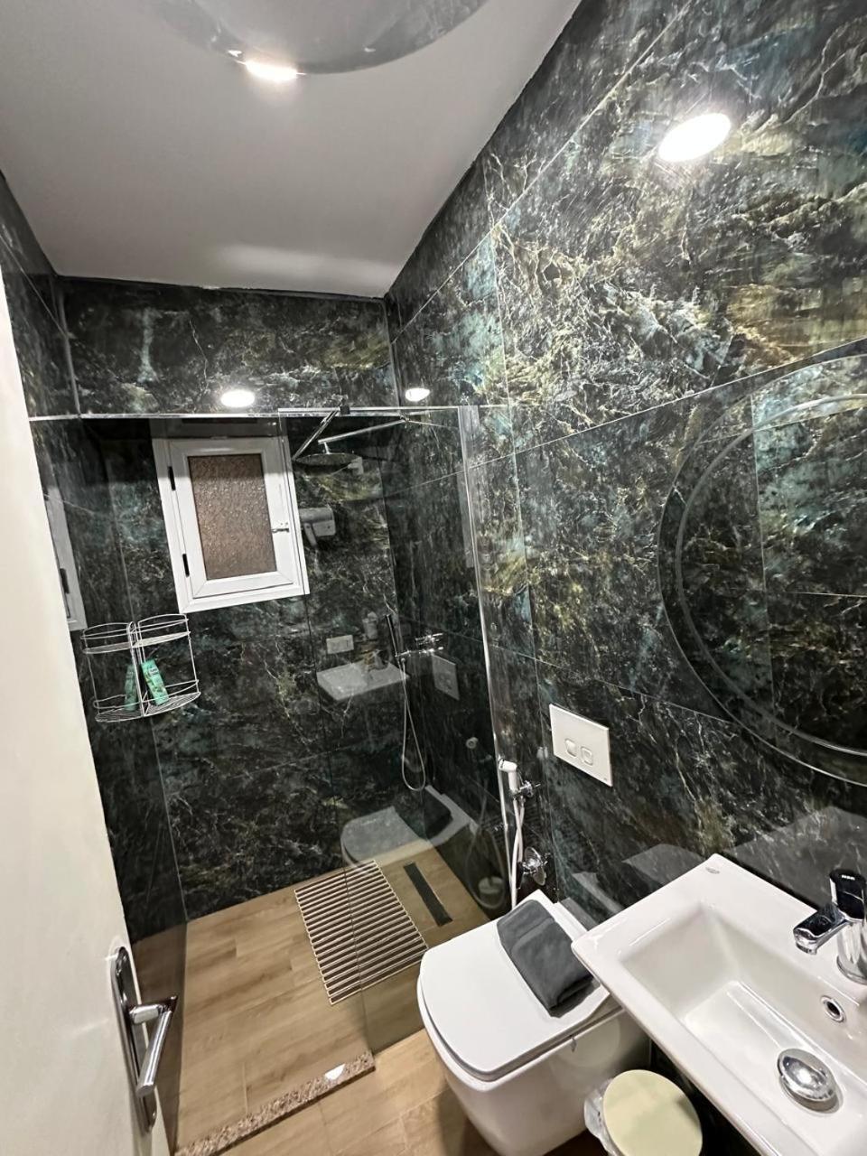 Hotel Her Wlora Zewnętrze zdjęcie